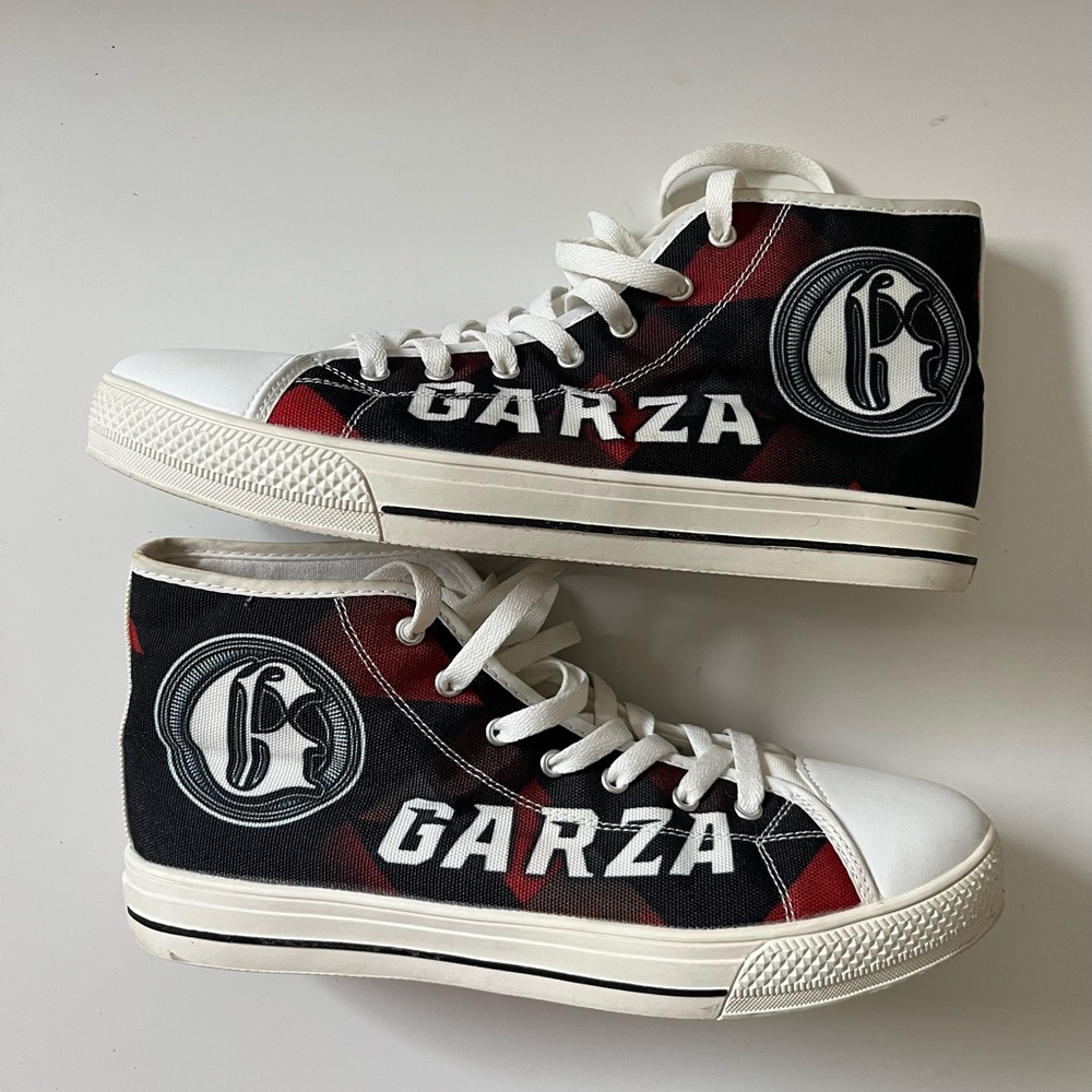Vintage High-Top shoes
